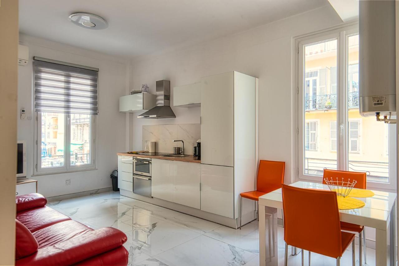 Suite Stalingrad นีซ ภายนอก รูปภาพ